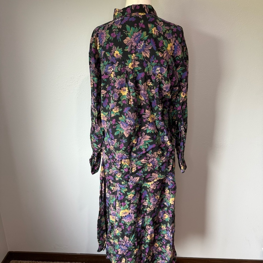Lizsport Floral Blouse and Skirt Set - Picture 3 of 8
